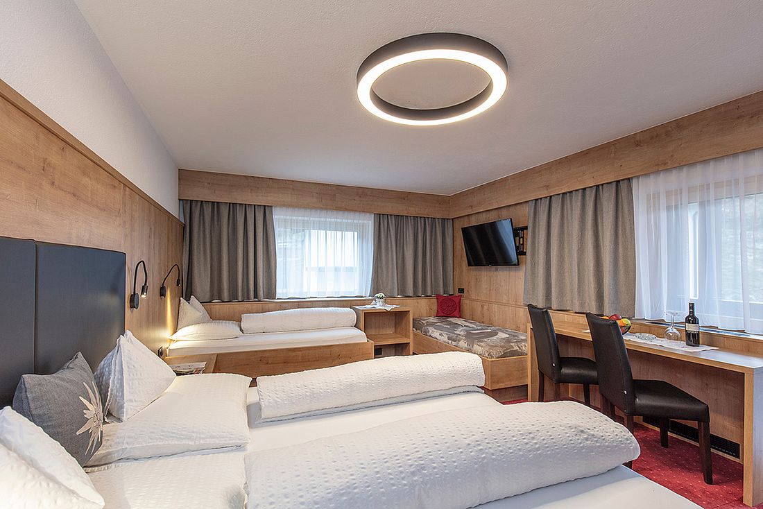 Dreibettzimmer